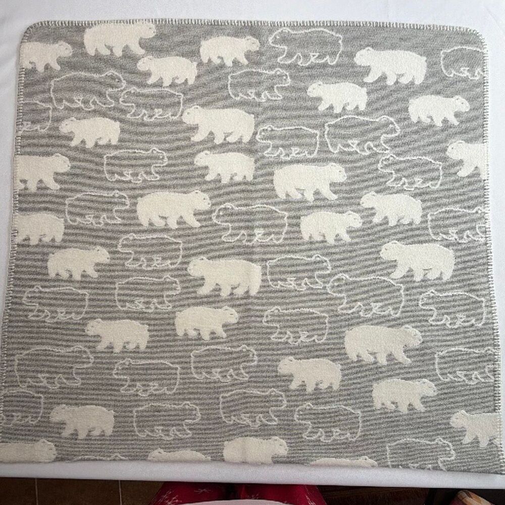 Pottery Barn Kids Polar Bear Baby Blanket Swaddle Grey Cream